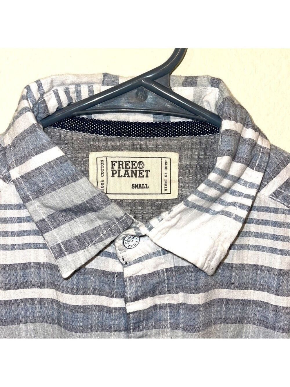 Free Planet Mens White/Gray Striped Collared Short Sleeve Button Up Shirt - Picture 3 of 6